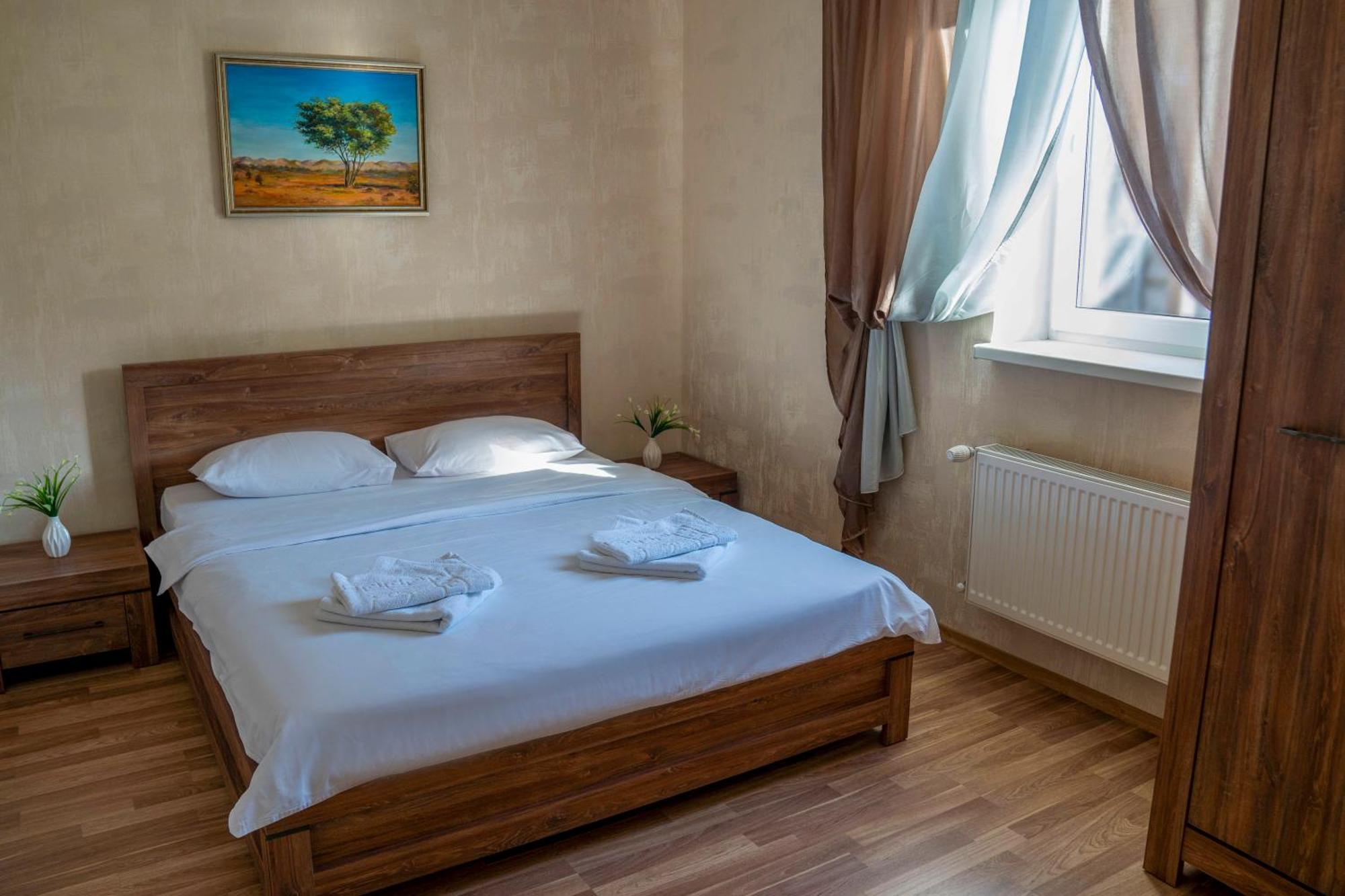 Guest House Kiev Forest Kyiv Exterior foto